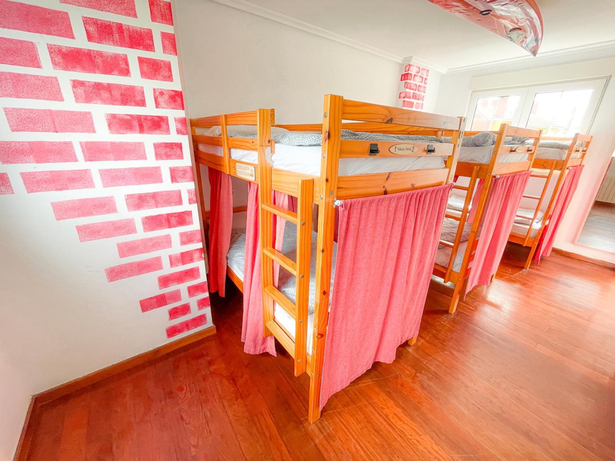 Gijon Surf Hostel Oda fotoğraf
