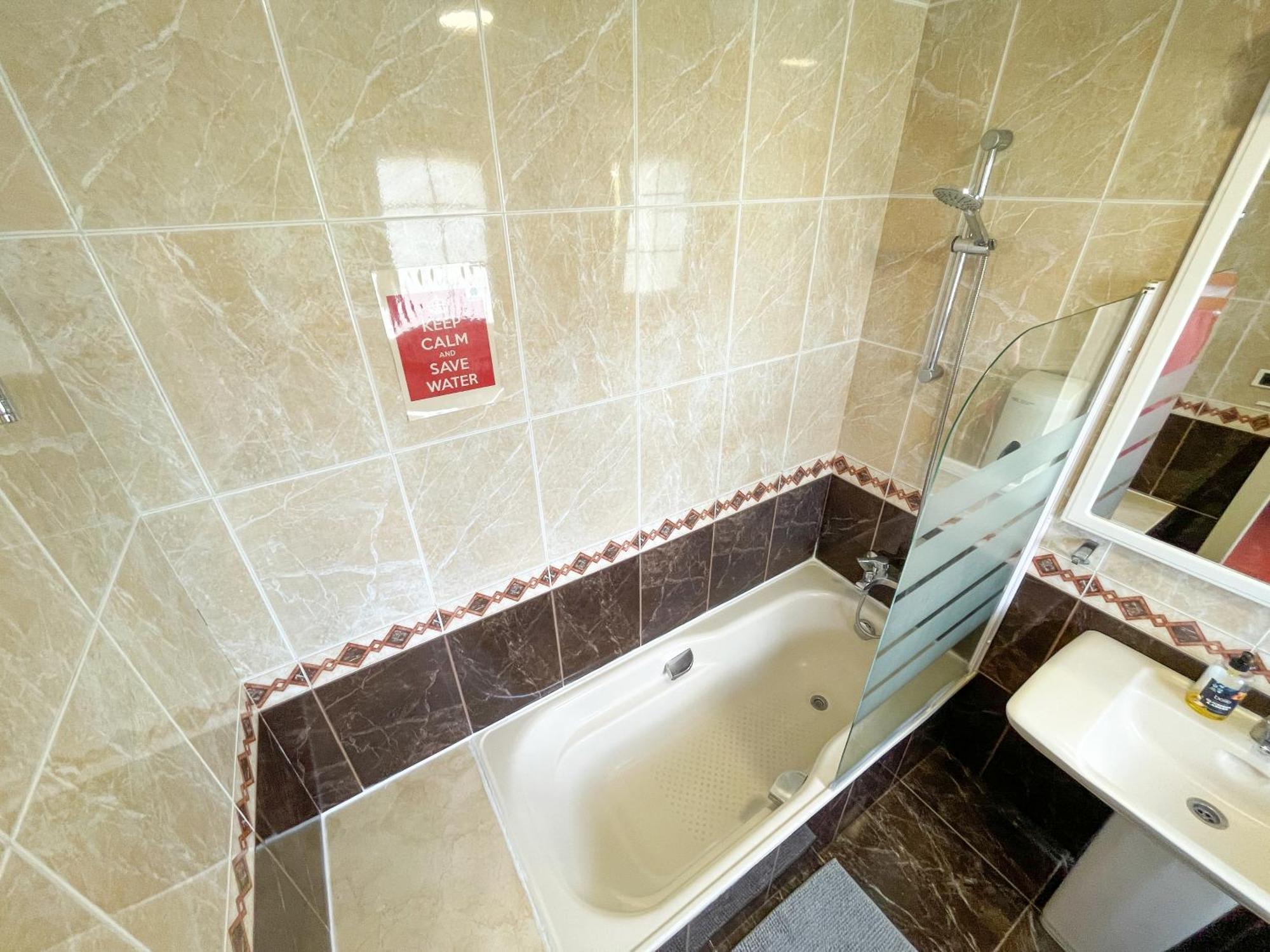 Gijon Surf Hostel Dış mekan fotoğraf