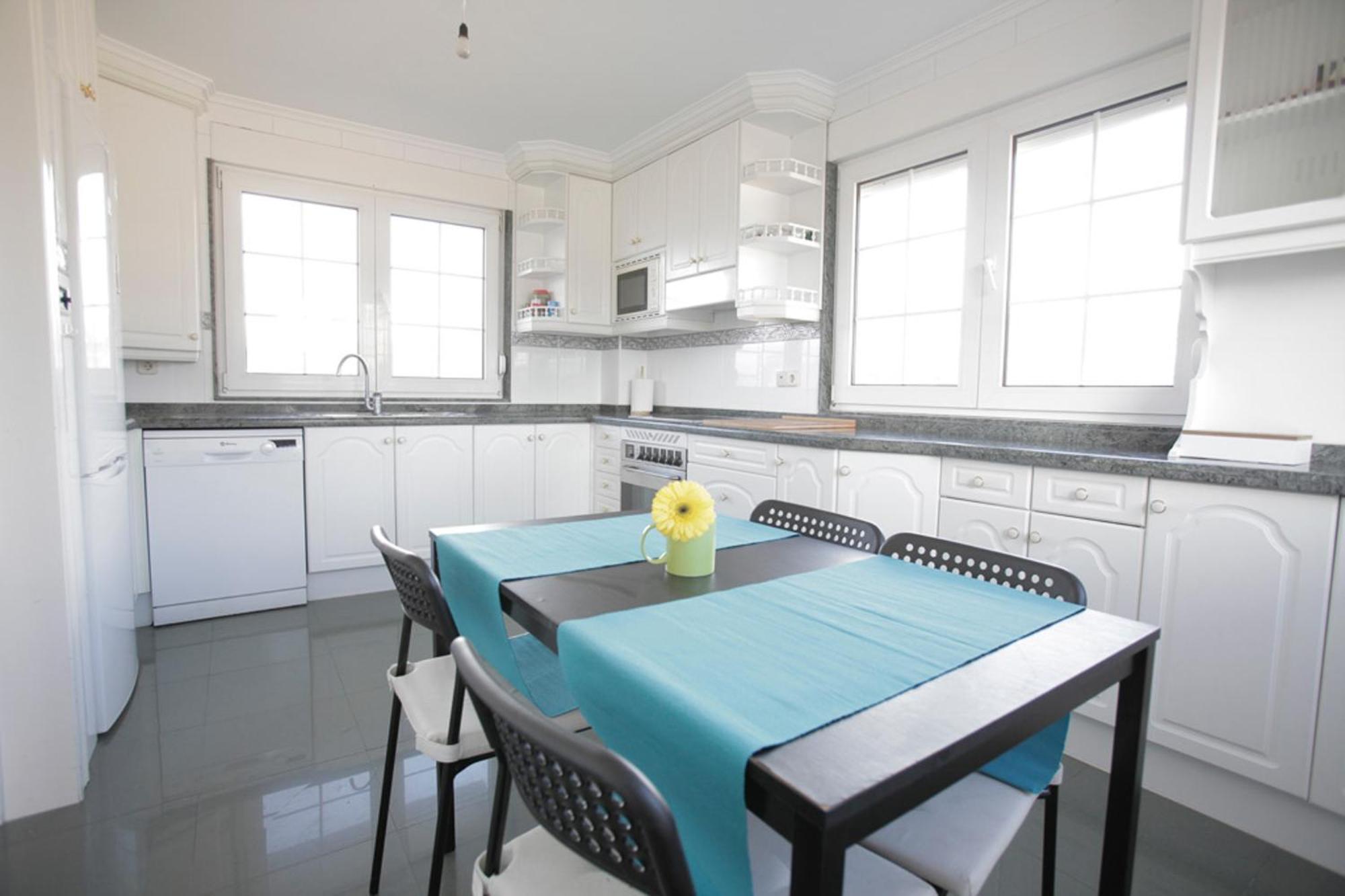 Gijon Surf Hostel Dış mekan fotoğraf